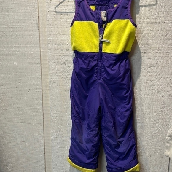 Lands’ End Grow Along snowbibs - Picture 1 of 7